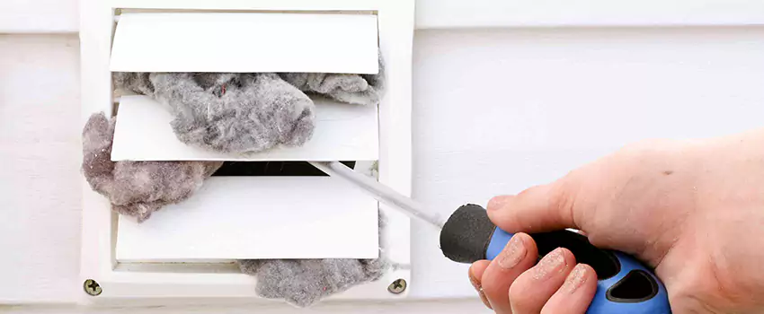 Signs of Dust Accumulation in Vents in Alma, QC